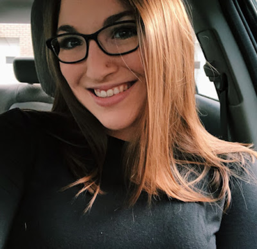 Meet your Posher, Kayla
